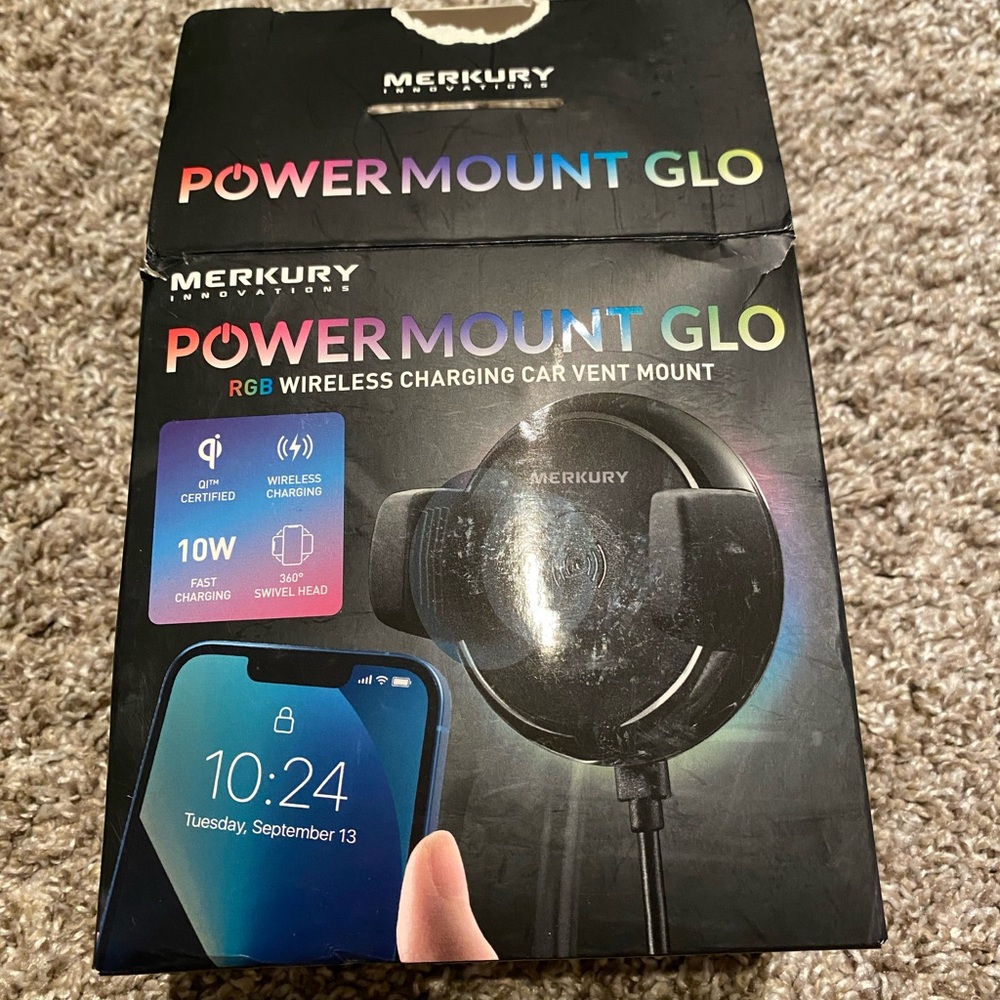 Wireless car charging mount